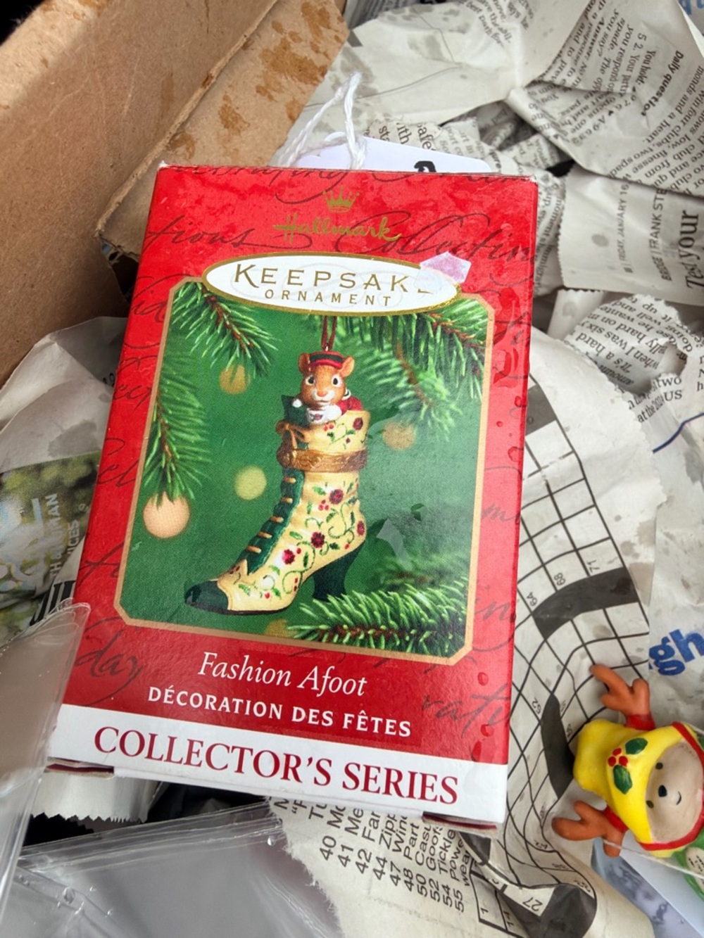 Hallmark Keepsake Ornament - Red and Green "Fashion Afoot"